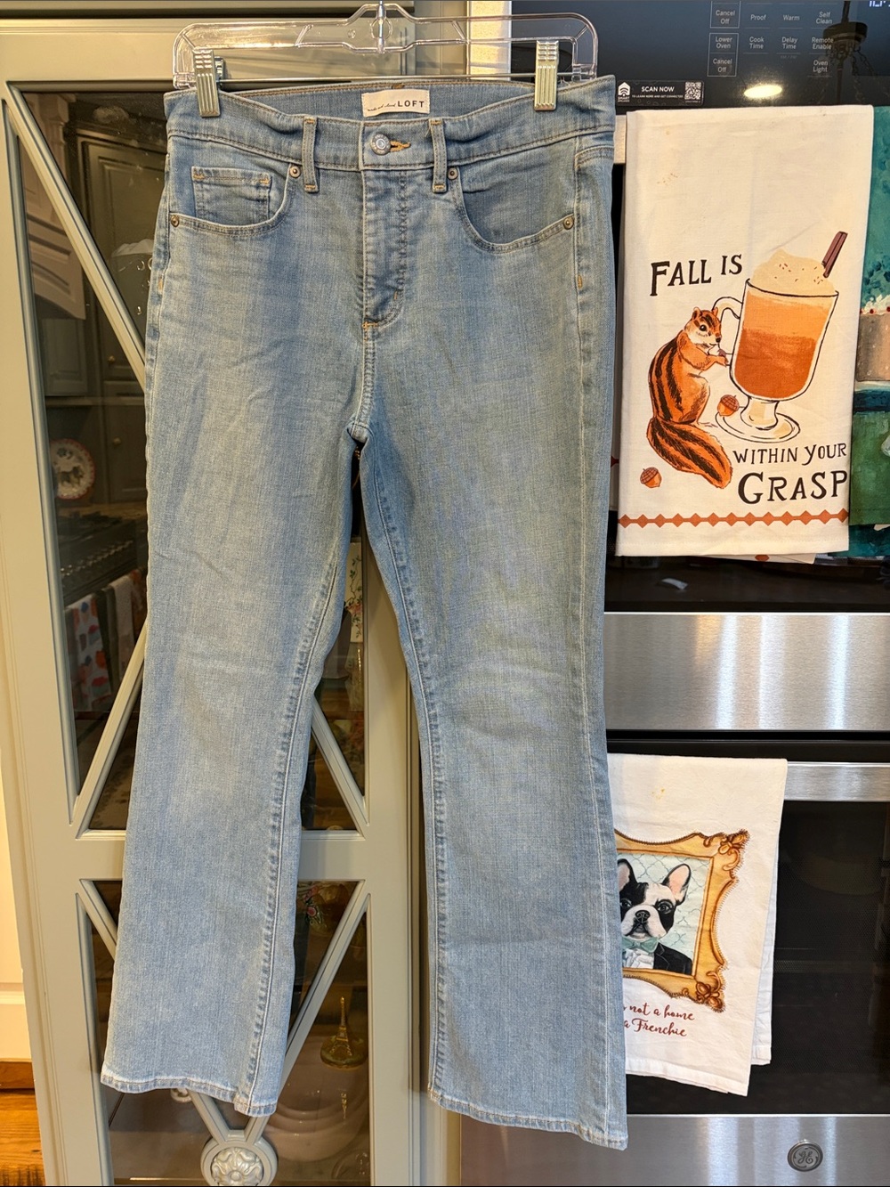 LOFT Light Blue Bootcut Jeans 28/6